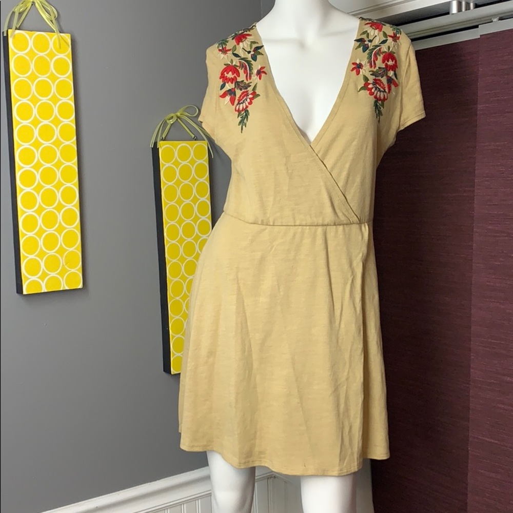 ZARA knits- NWT- floral embroidered dress- size:M